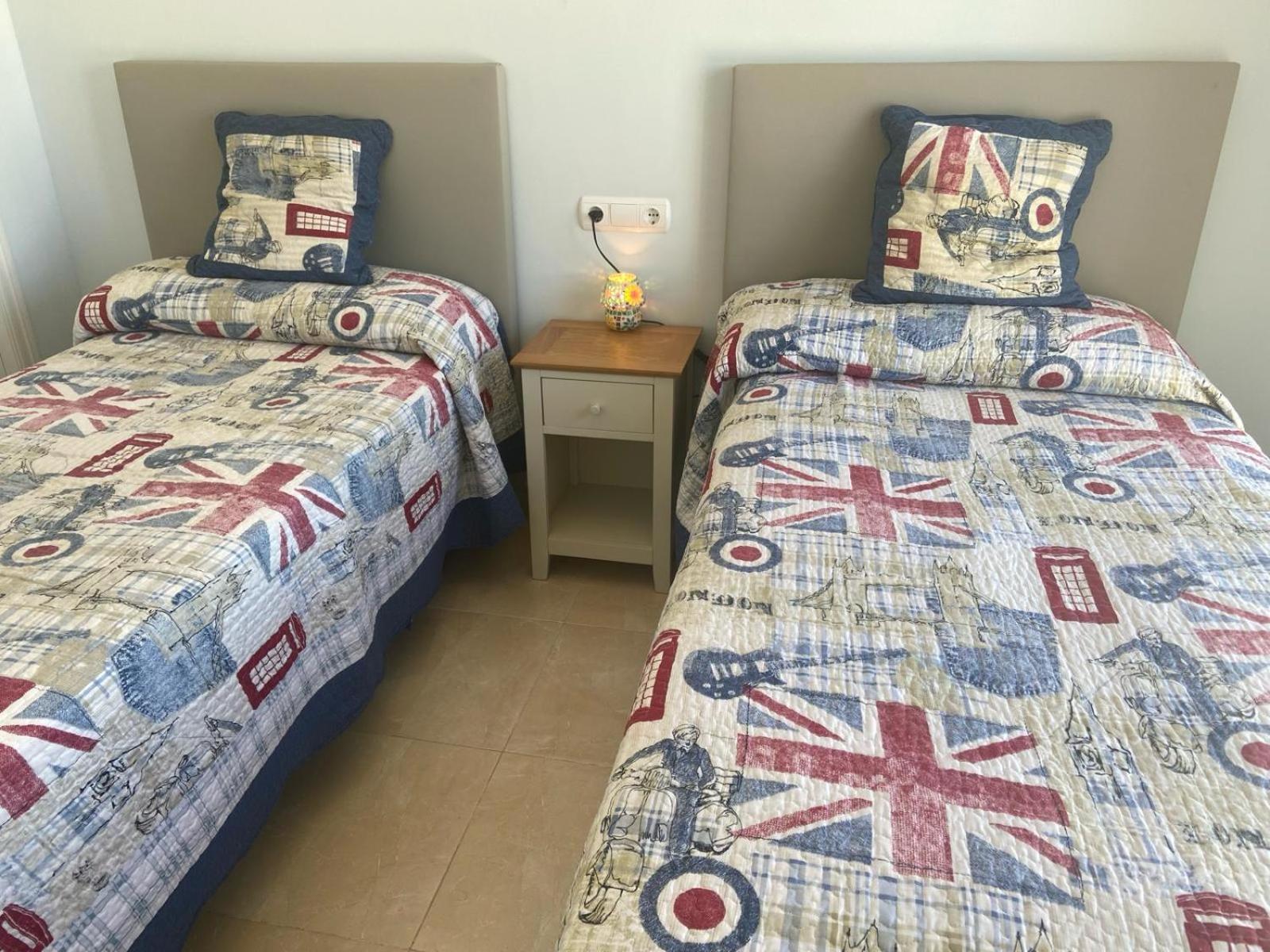 Seaview Apartment Playa De Oro 13Rd Floor Con Parking Калпе Екстериор снимка